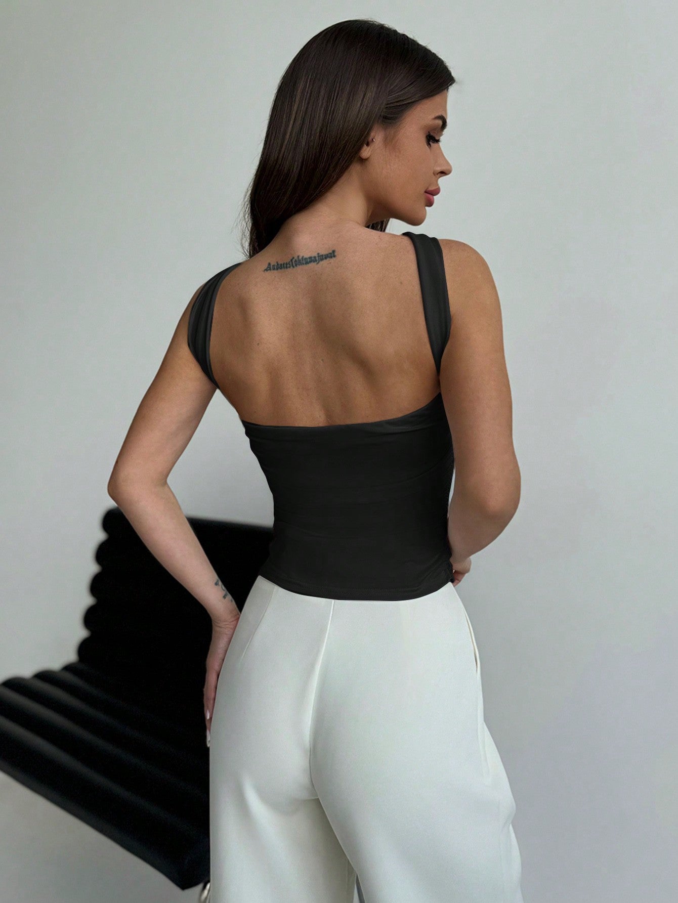 Halter Backless Slim Tank Top Women Sleeveless Sexy Short Street 2025 Spring Summer Vest Vacation Beach Chic Lady Tops