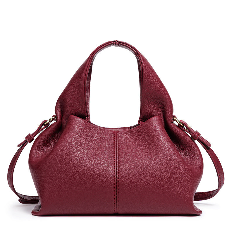 Ladies Cloud Jiaozi Bag New Popular Portable Lunch Box Bag French Texture Shoulder Slung Bag.