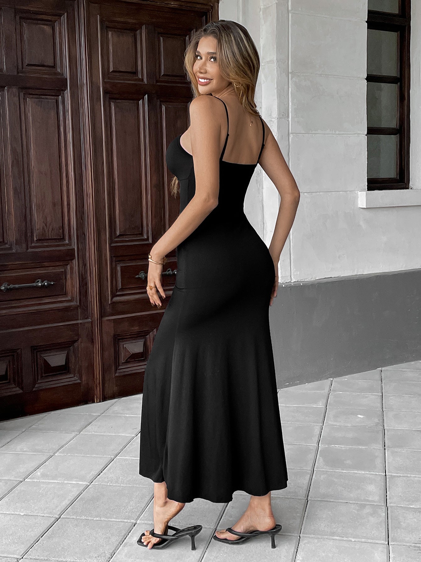 Women's Halter V-Neck Sleeveless Hollow Out A-Line Long Dress, Backless, High Waist, Solid Color