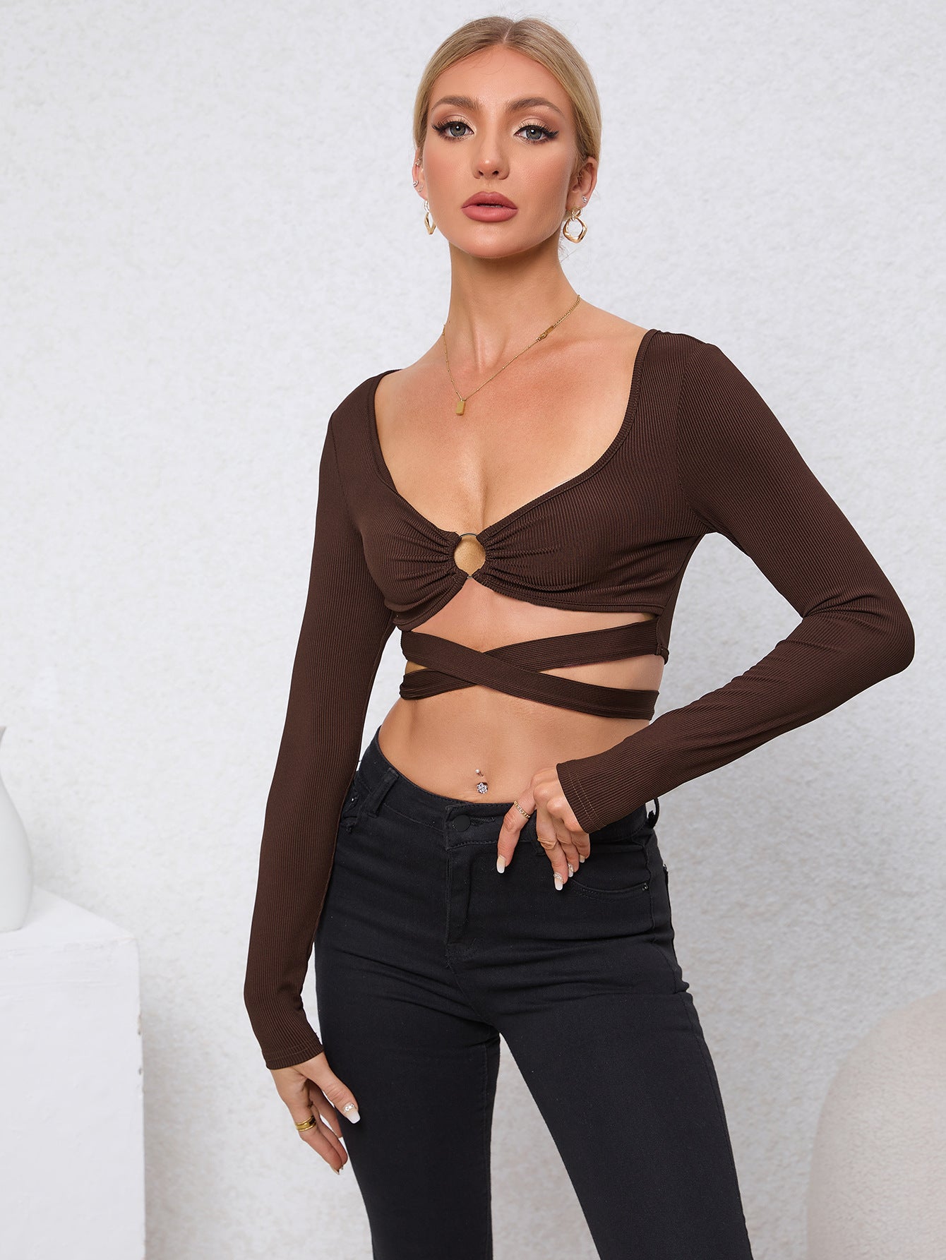 Women New Sexy Hollow Slim Ultra-short Long-sleeved Sweater Fashion Top